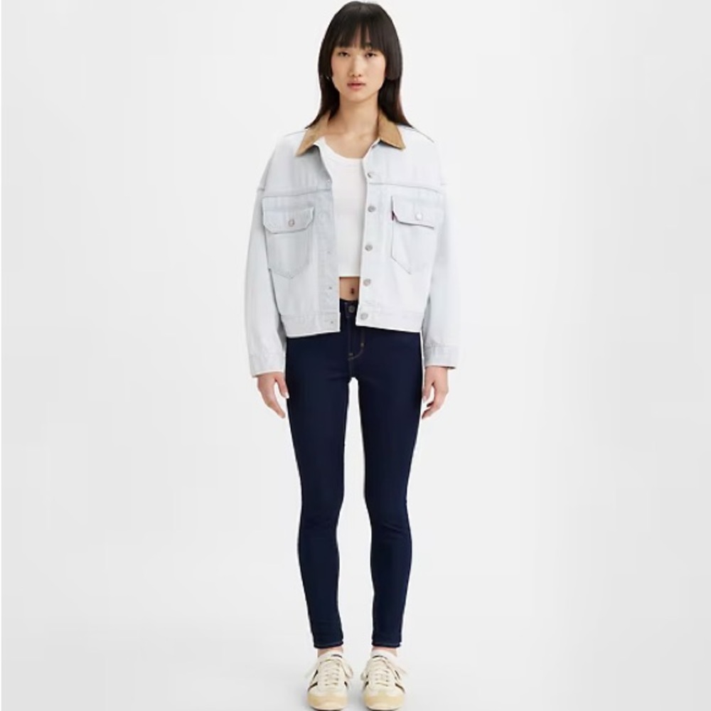 Levi’s 710 Super Skinny Jeans size 27, short (28” length)